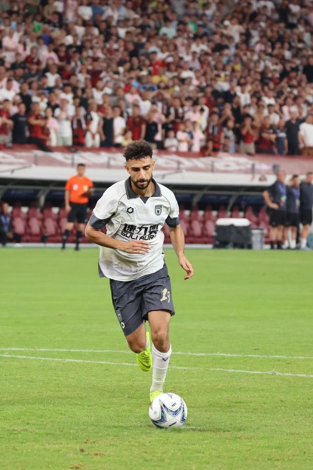 Fotbollsspelare på planen